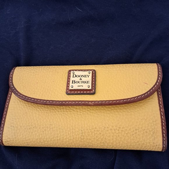 Dooeny & Bourke Continental Clutch - Picture 1 of 4